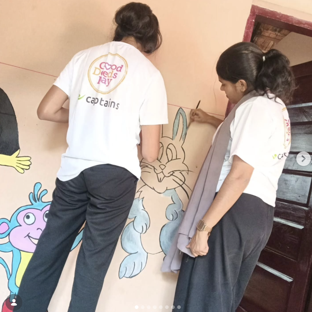 4 volunteers painted 4 cartoon murals and prepared 5 educational charts to create better learning environment for 7 students at Anganwadi No. 80, Pallimukku at Kollam.