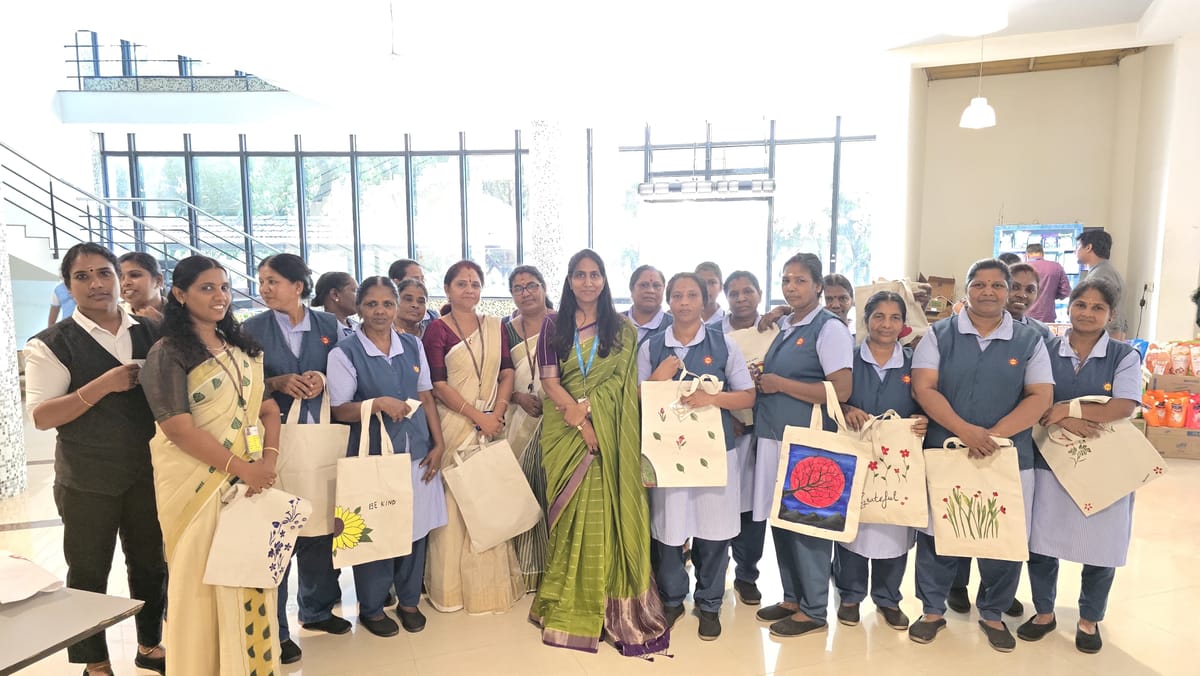 70 volunteers of Wipro created and distributed 25 cloth bags and 28 handmade jewellery items to support community members in Kochi, Ernakulam in collaboration with Being Jigyasu.