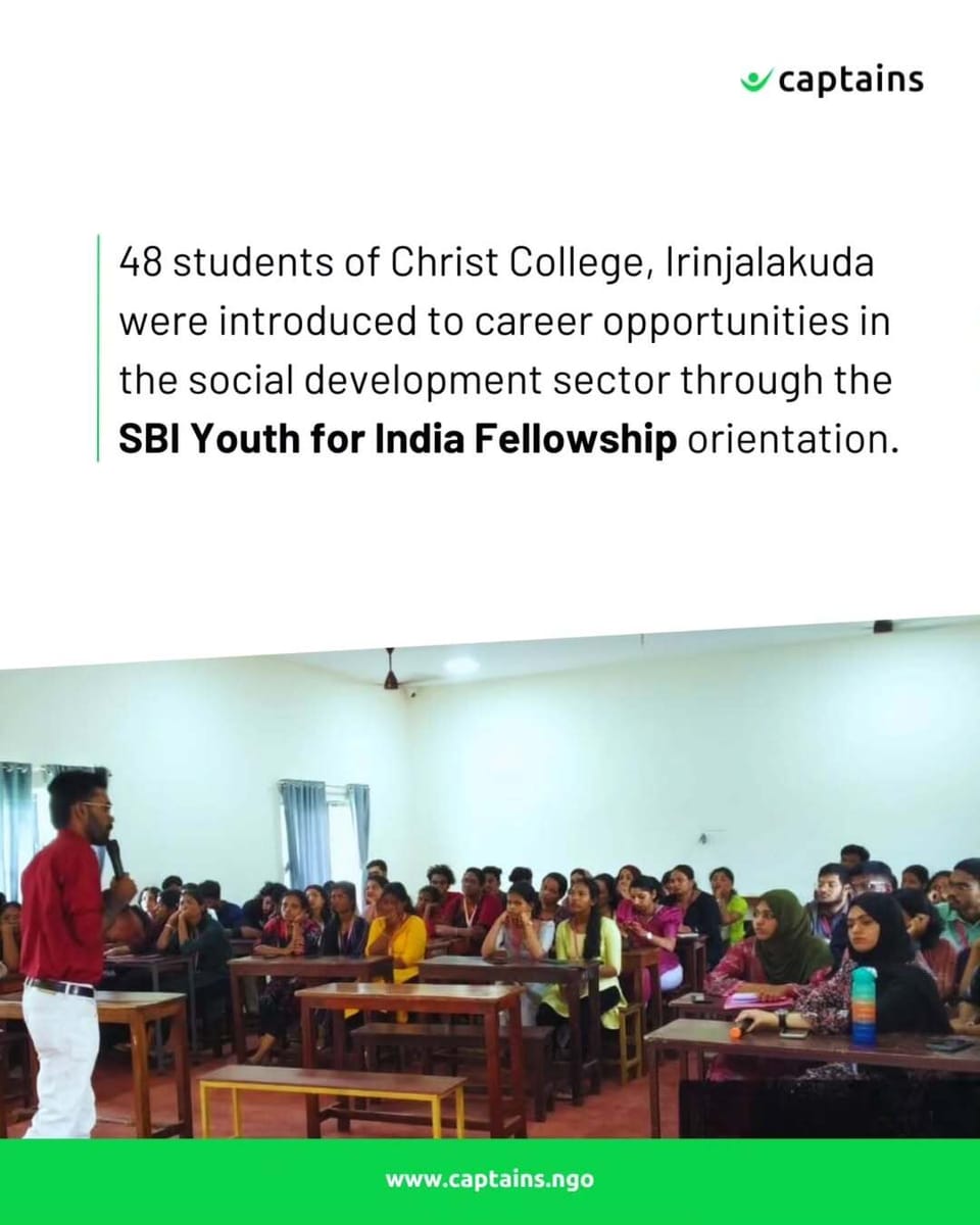 2 Volunteers took Sessions In Christ College Irinjalakuda