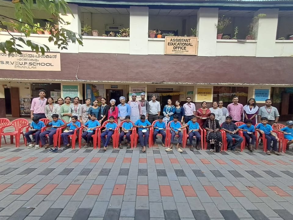 16 volunteers prepared and shared fruit salad and sandwiches to create a joyful learning-day experience for 36 students at SRV UP School, Ernakulam in collaboration with BDO Kochi and Bhumi.