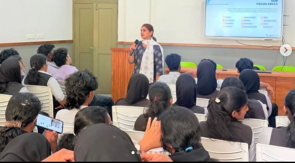 52 students of Ideal Arts and Science College, Cherpulassery were introduced to the SBI Youth for India Fellowship and career opportunities in the social sector in collaboration with Platform Commons and SBI Foundation at Palakkad.
